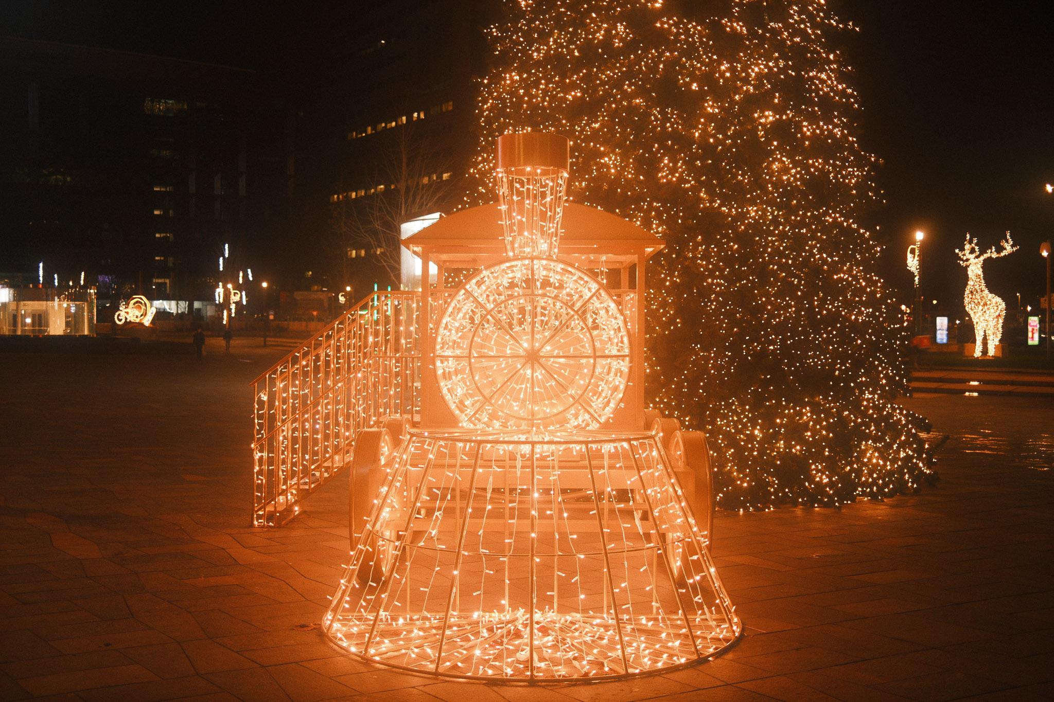 Christmas lights in the shape of a train in Utrecht